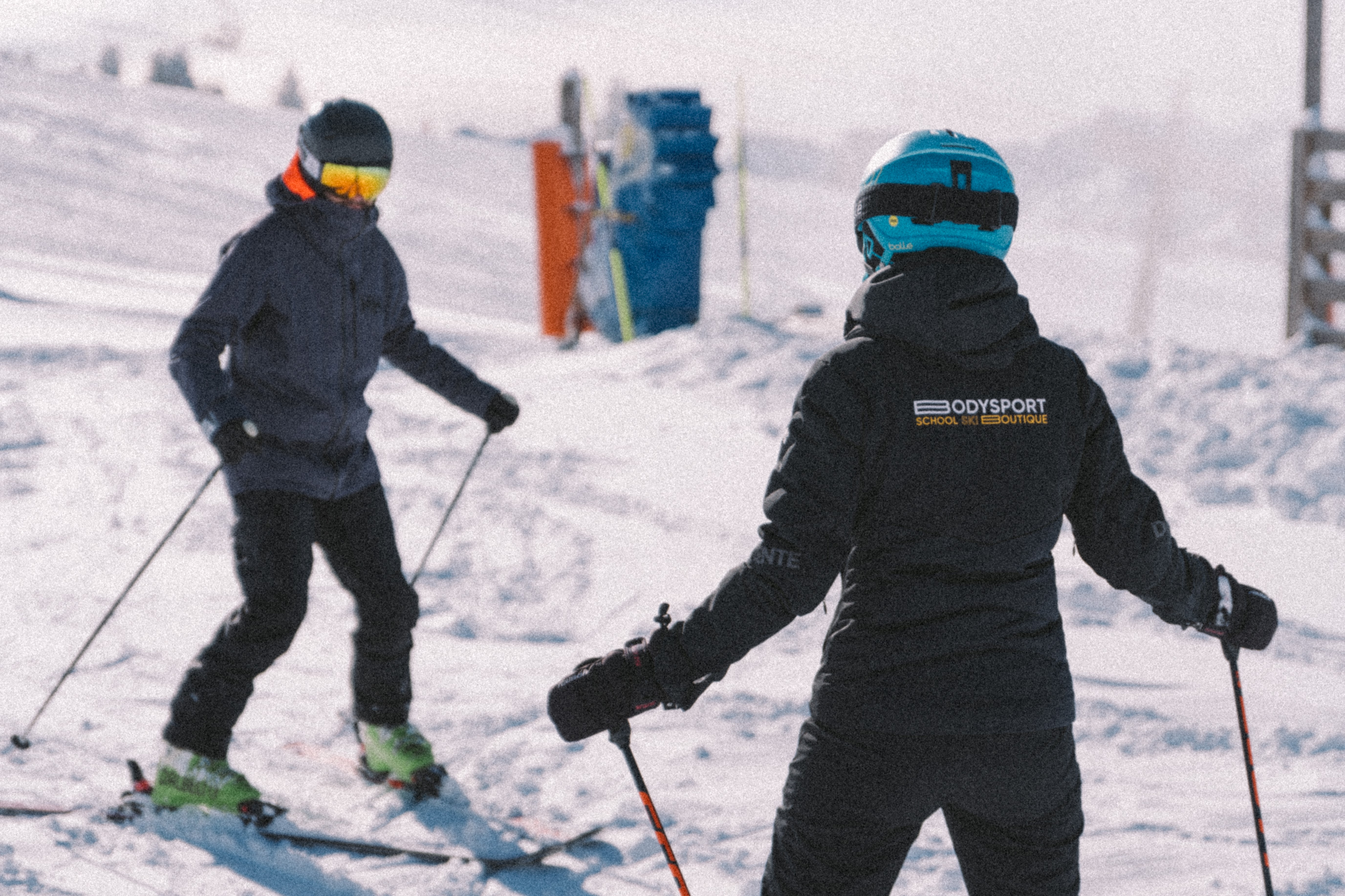 Beginners ski lessons